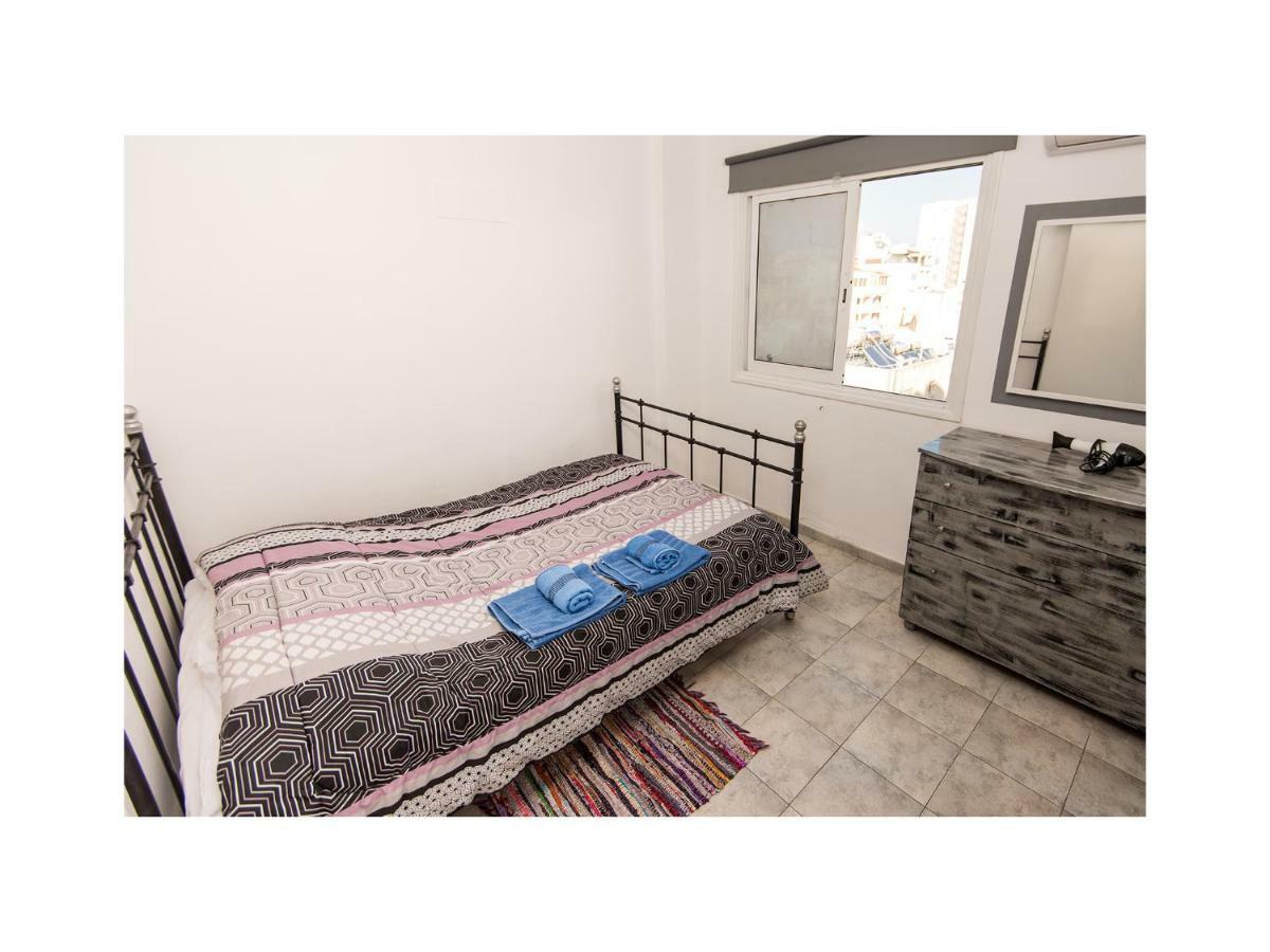 Holiday Apartment Larnaca Bagian luar foto